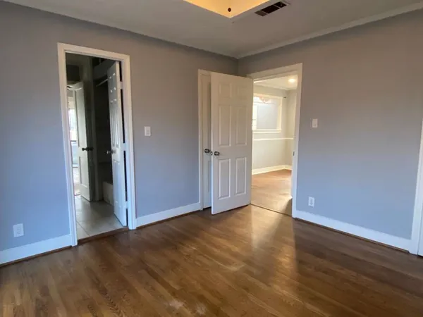 $1,150 | 204 East Houston Street, Unit A, Highlands, TX 77562