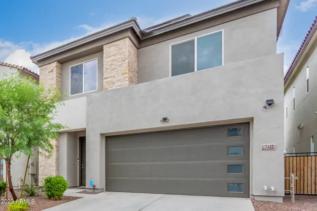 $2,200 | 7322 West Phelps Road, Peoria, AZ 85382