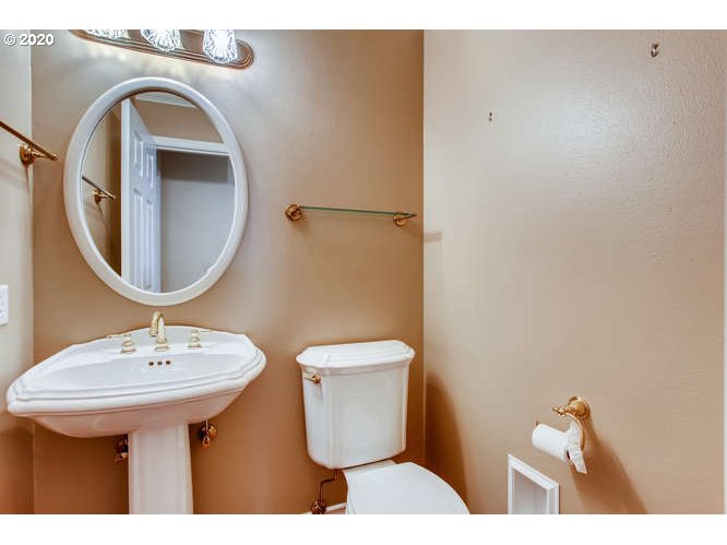 5688 Ridgetop Court Lake Oswego, OR 97035 - Photo 13 of 32 Gallery Image 13