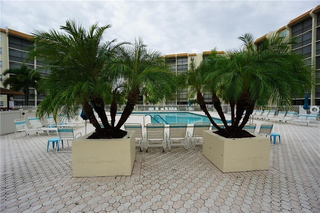 3930 Inverrary Boulevard, Unit 407D Lauderhill, FL 33319 - Photo 37 of 60