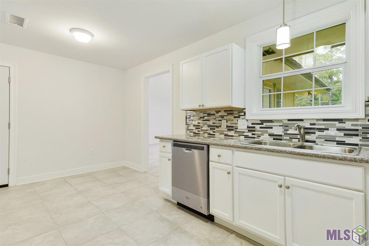 7967 Miley Road Denham Springs, LA 70726 - Photo 6 of 15 Another view of kichen
