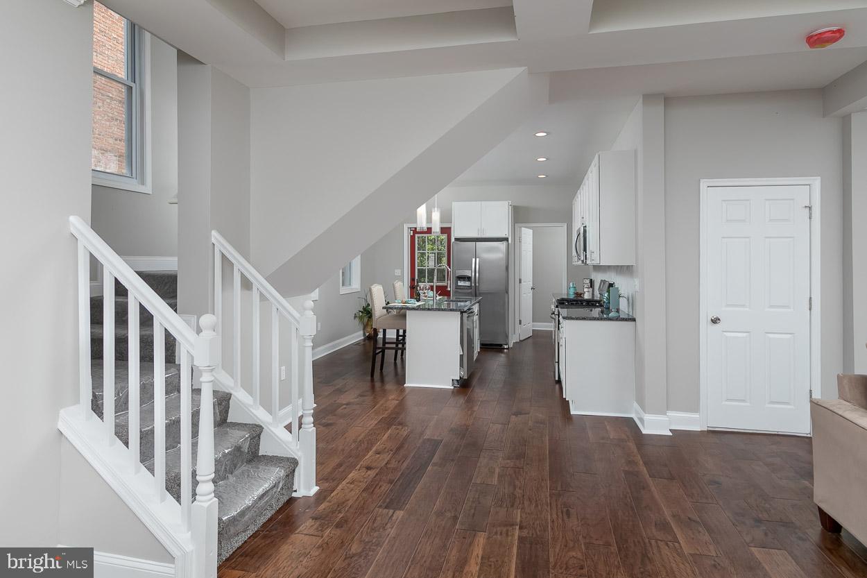 2303 Allendale Road Baltimore, MD 21216 - Photo 3 of 41