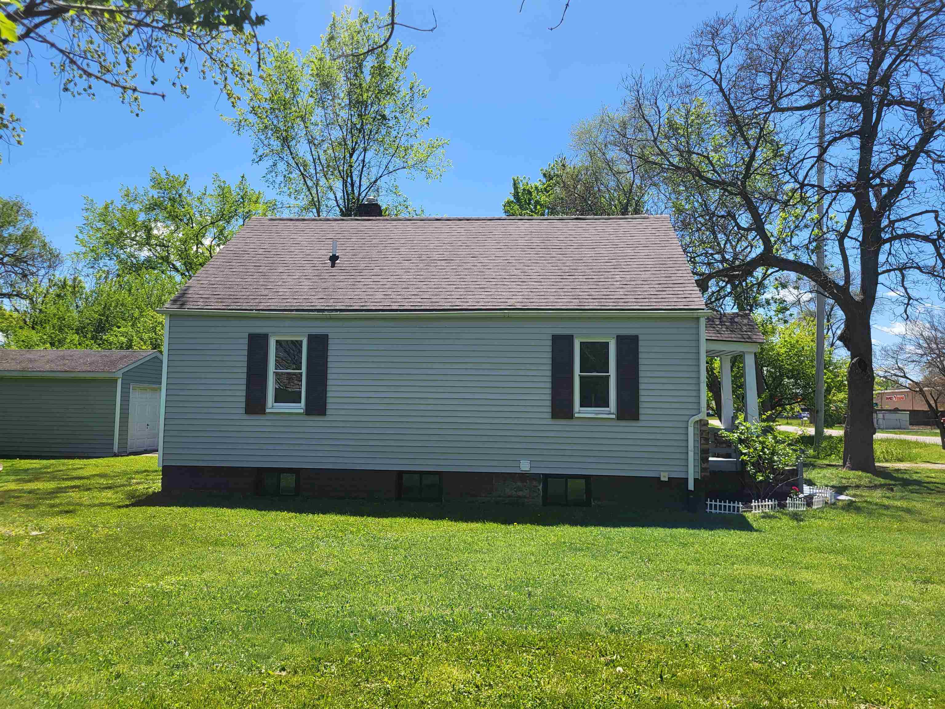 3182 North Center Road Flint, MI 48506 - Photo 29 of 34 50141519-8a423e5f-549b-481c-86ae-8e76b708aaf8.JPG