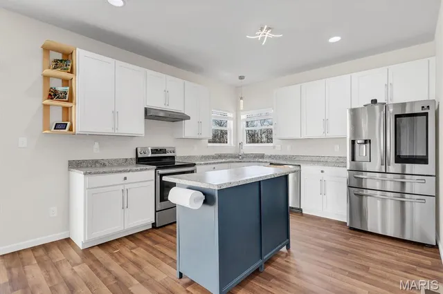 $415,000 | 1640 Ridgeway Trail, Fenton, MO 63026