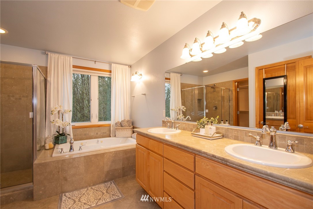 13321 Wallace Road Southeast Olalla, WA 98359 - Photo 22 of 40 Gallery Image 22
