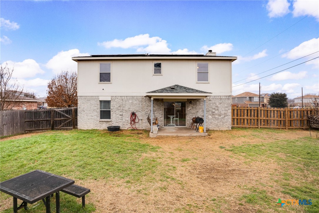 2500 Waterfall Drive Killeen, TX 76549 - Photo 27 of 29 a view of a swimming pool with a patio