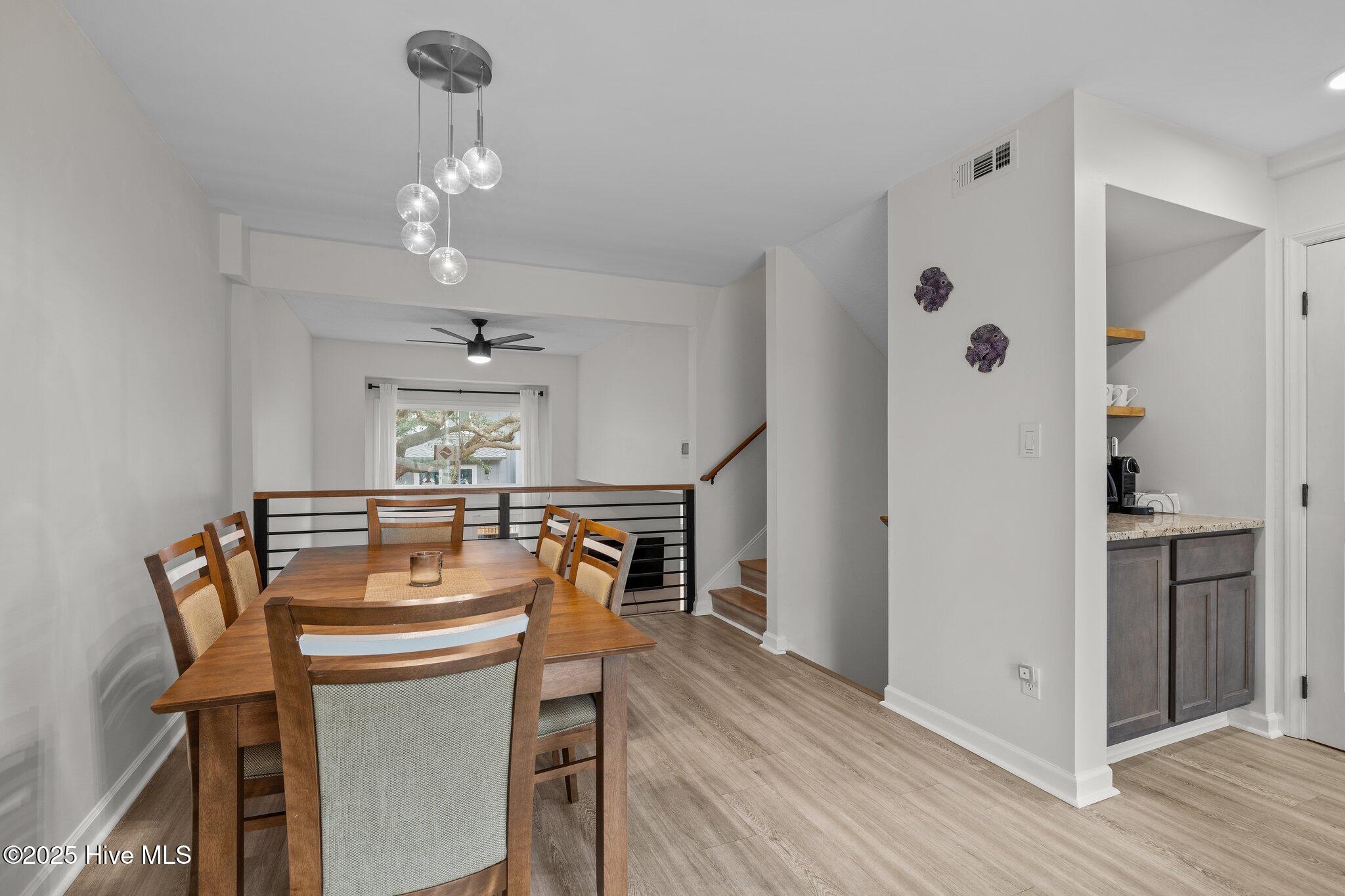 651 Salter Path Road, Unit 20B Pine Knoll Shores, NC 28512 - Photo 11 of 41 Dining Area