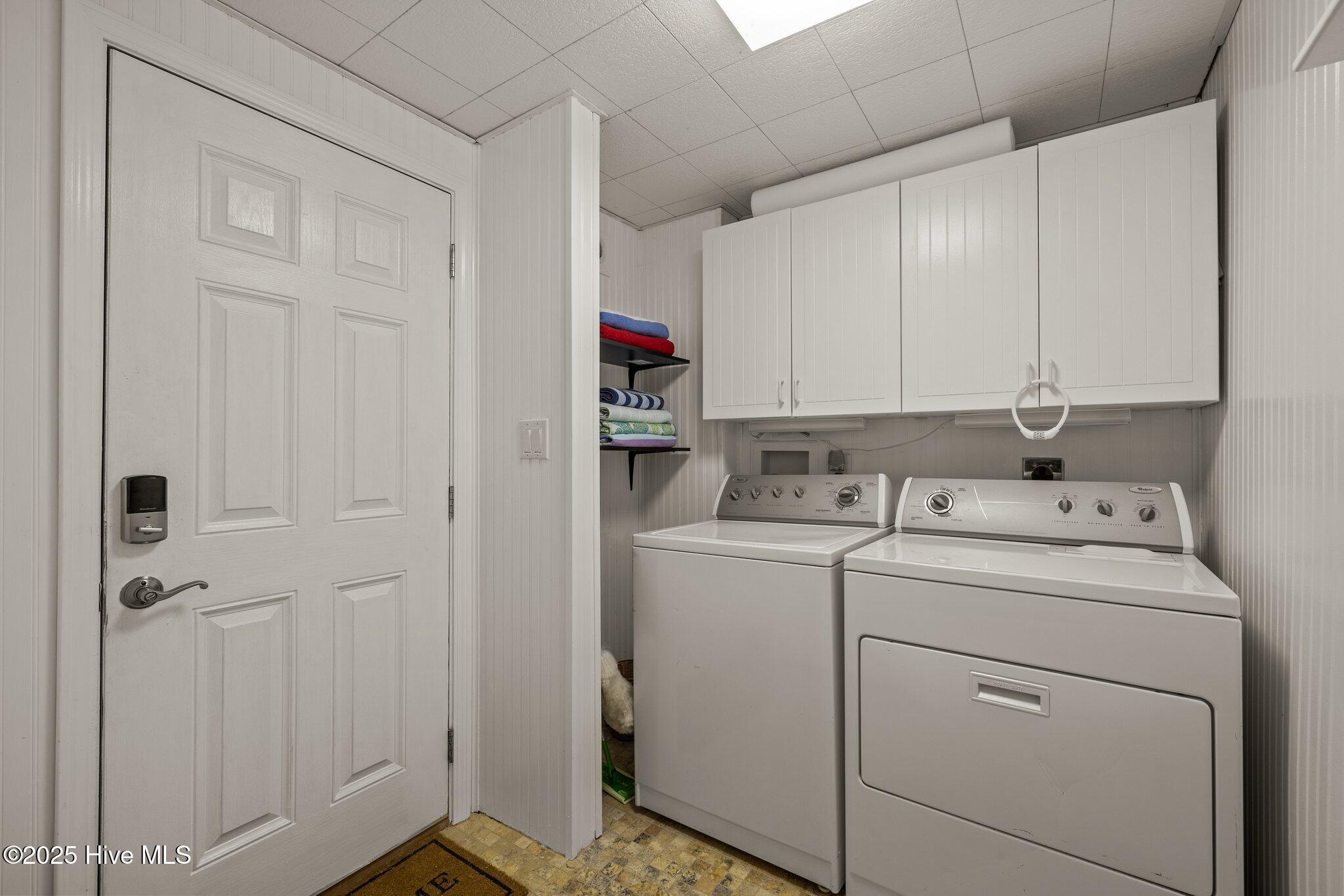 651 Salter Path Road, Unit 20B Pine Knoll Shores, NC 28512 - Photo 27 of 41 Ground Level Laundry Room & Entryway