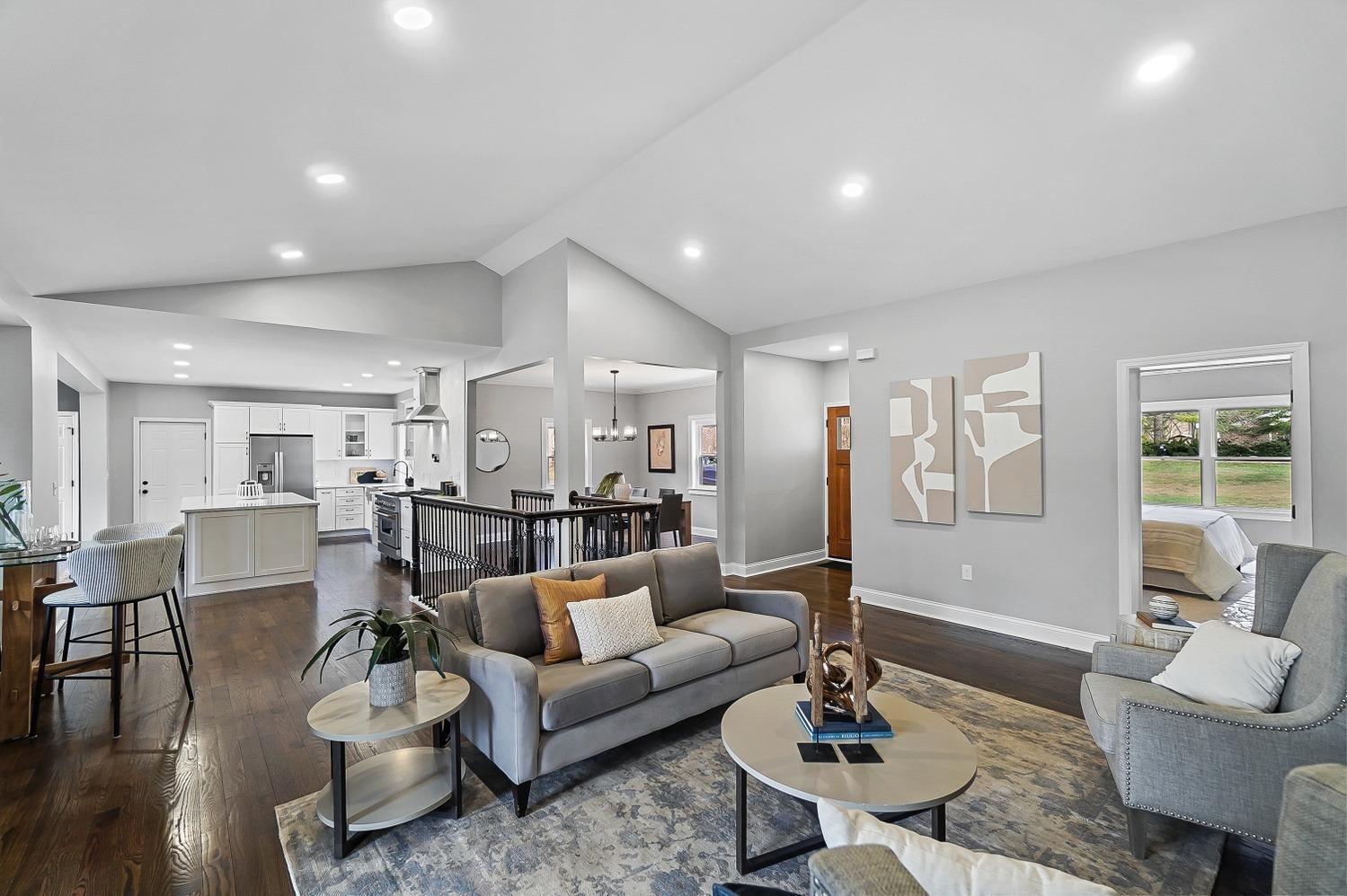 10645 Deerfield Road Montgomery, OH 45242 - Photo 10 of 50 Gallery Image 10