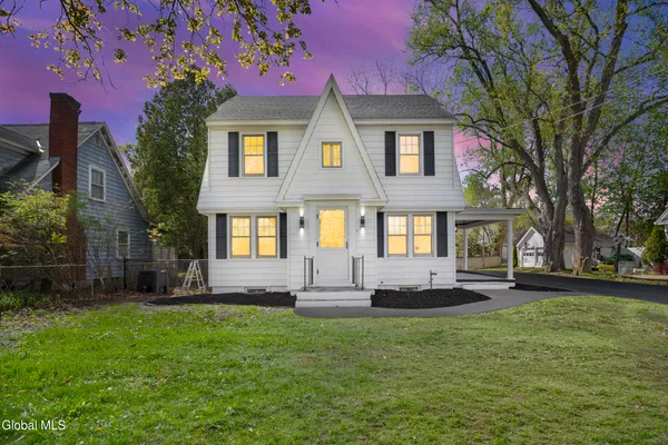 $439,900 | 451 Ballston Road, Glenville, NY 12302