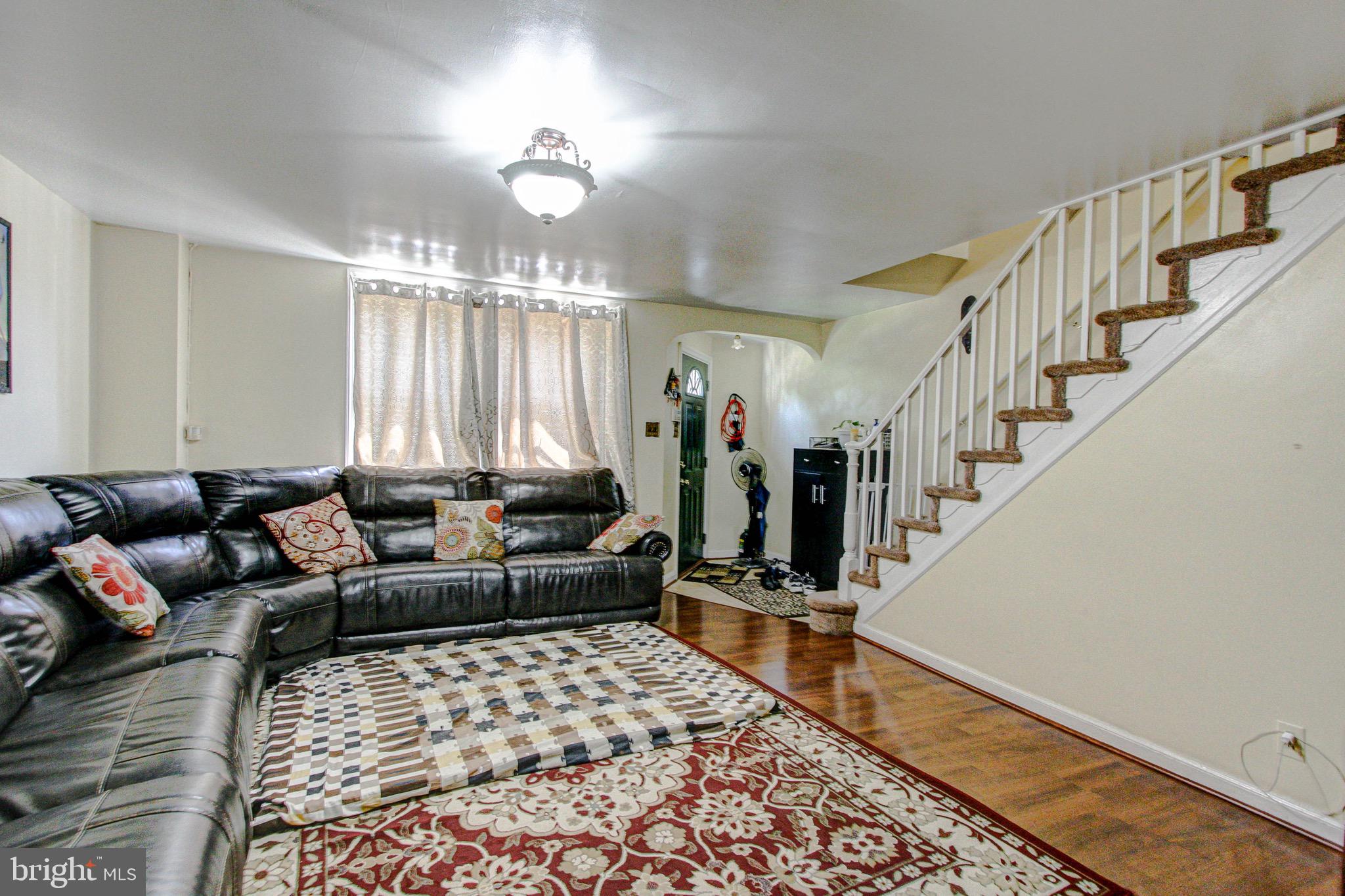 208 Richfield Road Upper Darby, PA 19082 - Photo 8 of 29