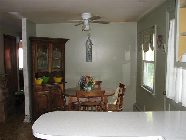 151 Lancashire Road Springfield, MA 01104 - Photo 7 of 14 Gallery Image 7