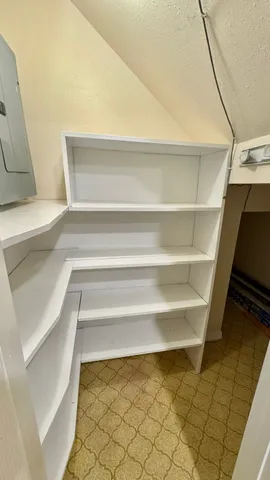 $1,895 | 6452 Olympia Drive, Houston, TX 77057