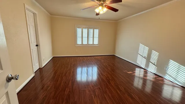 $1,895 | 6452 Olympia Drive, Houston, TX 77057