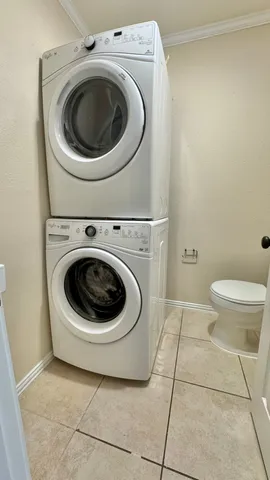 $1,895 | 6452 Olympia Drive, Houston, TX 77057