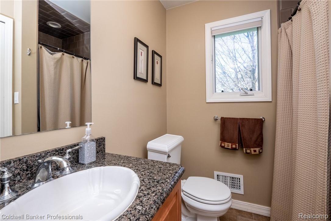 64760 Miller Road Washington, MI 48095 - Photo 14 of 40 64760 Miller (14 of 37).jpg