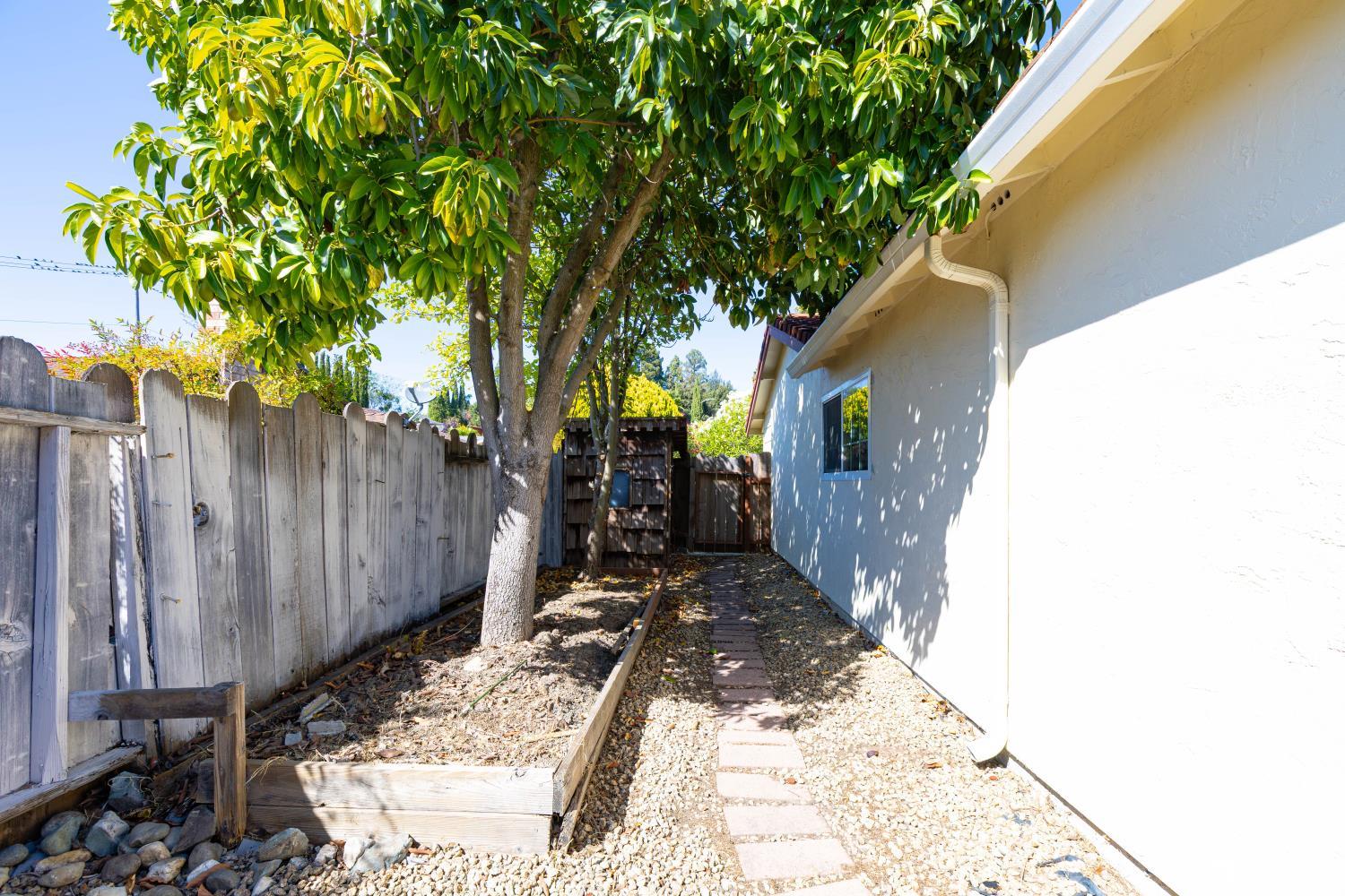 915 Seascape Circle Rodeo, CA 94572 - Photo 47 of 51 Gallery Image 47