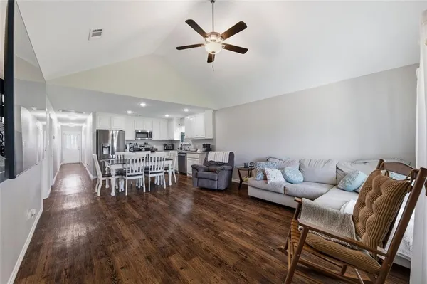 $240,000 | 300 West Main Street, Itasca, TX 76055