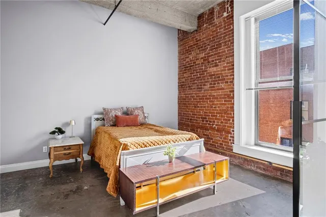 $239,000 | 113 West 5th Street, Unit 208, Kansas City, MO 64105