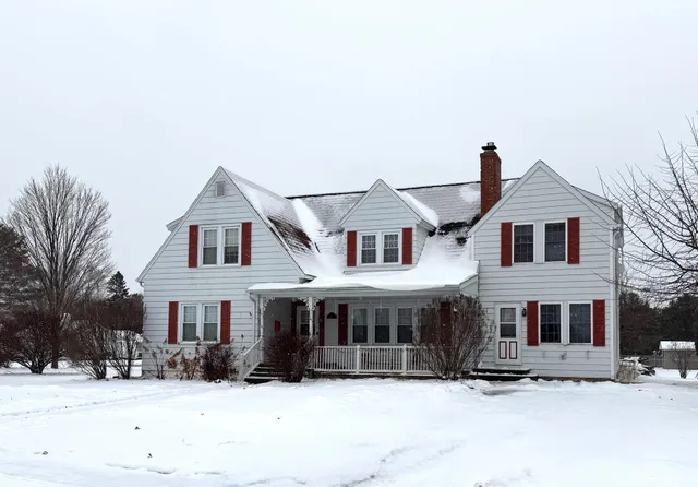 $429,995 | 3009 Riverside Avenue, Marinette, WI 54143