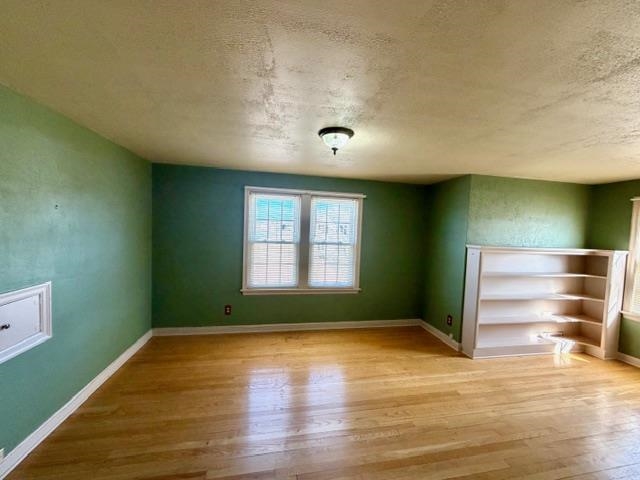 3009 Riverside Avenue Marinette, WI 54143 - Photo 12 of 26