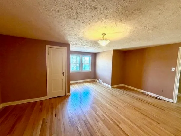 $419,900 | 3009 Riverside Avenue, Marinette, WI 54143