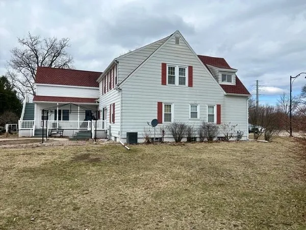$419,900 | 3009 Riverside Avenue, Marinette, WI 54143