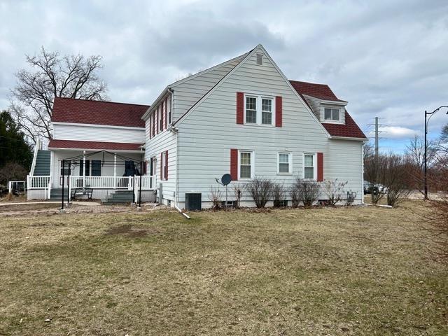 3009 Riverside Avenue Marinette, WI 54143 - Photo 3 of 26