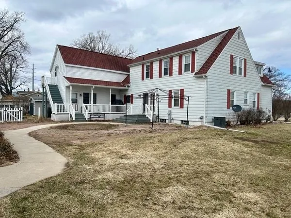 $419,900 | 3009 Riverside Avenue, Marinette, WI 54143