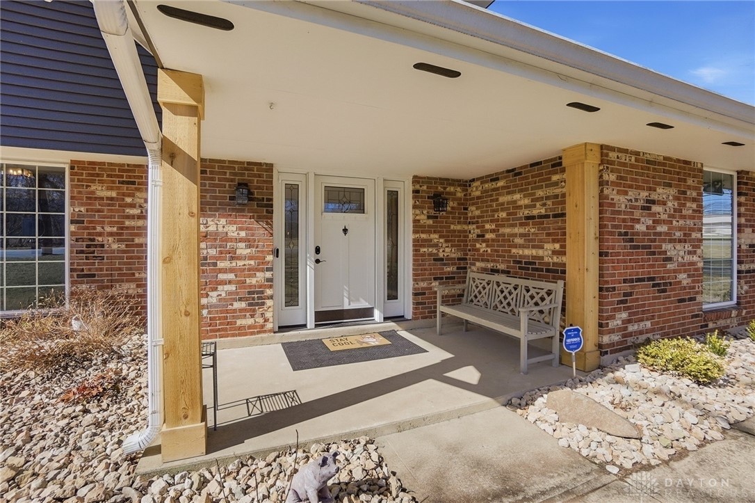 9725 Sheehan Road Centerville, OH 45458 - Photo 5 of 46