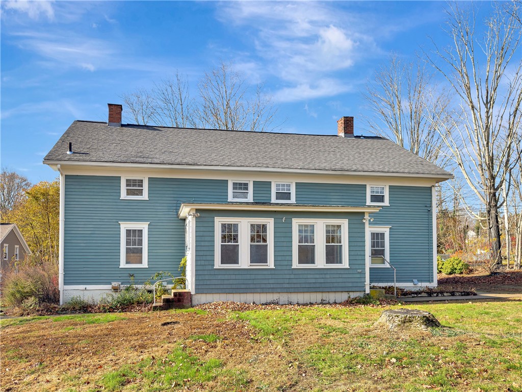 17 Ives Street Scituate, RI 02831 - Photo 3 of 37