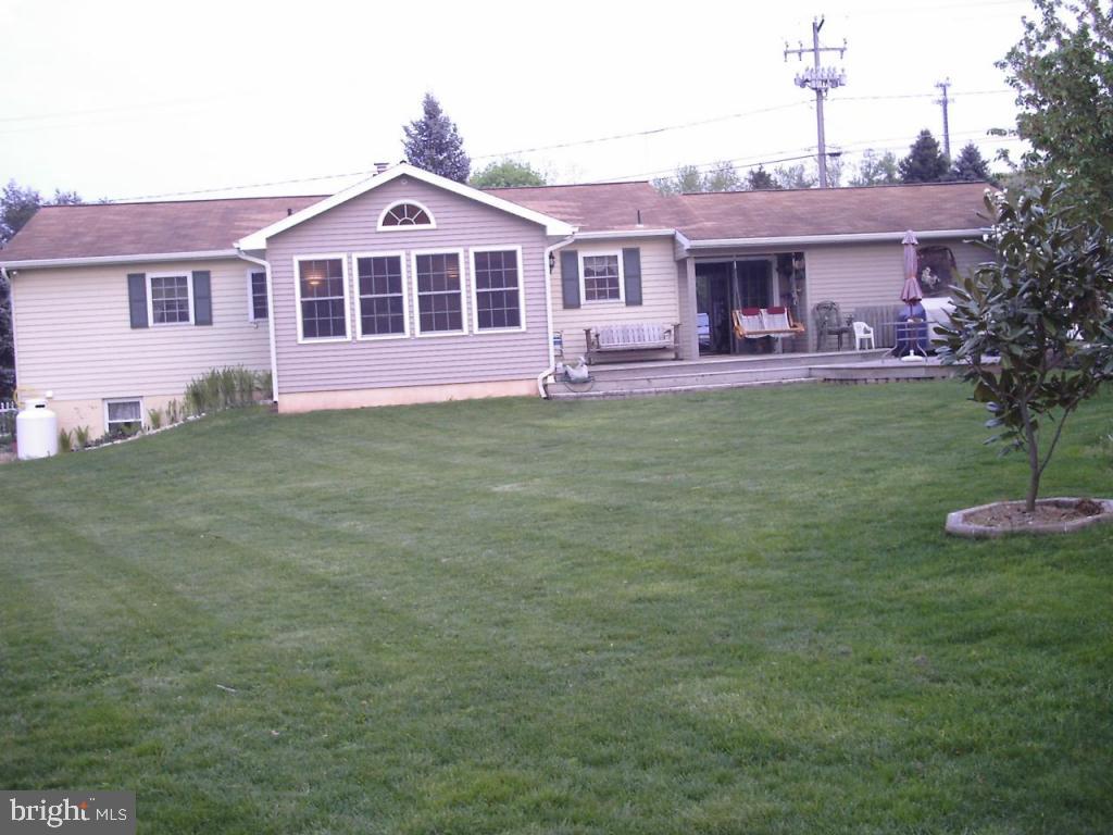 1322 Ridge Avenue Stevens, PA 17578 - Photo 2 of 29 Gallery Image 2