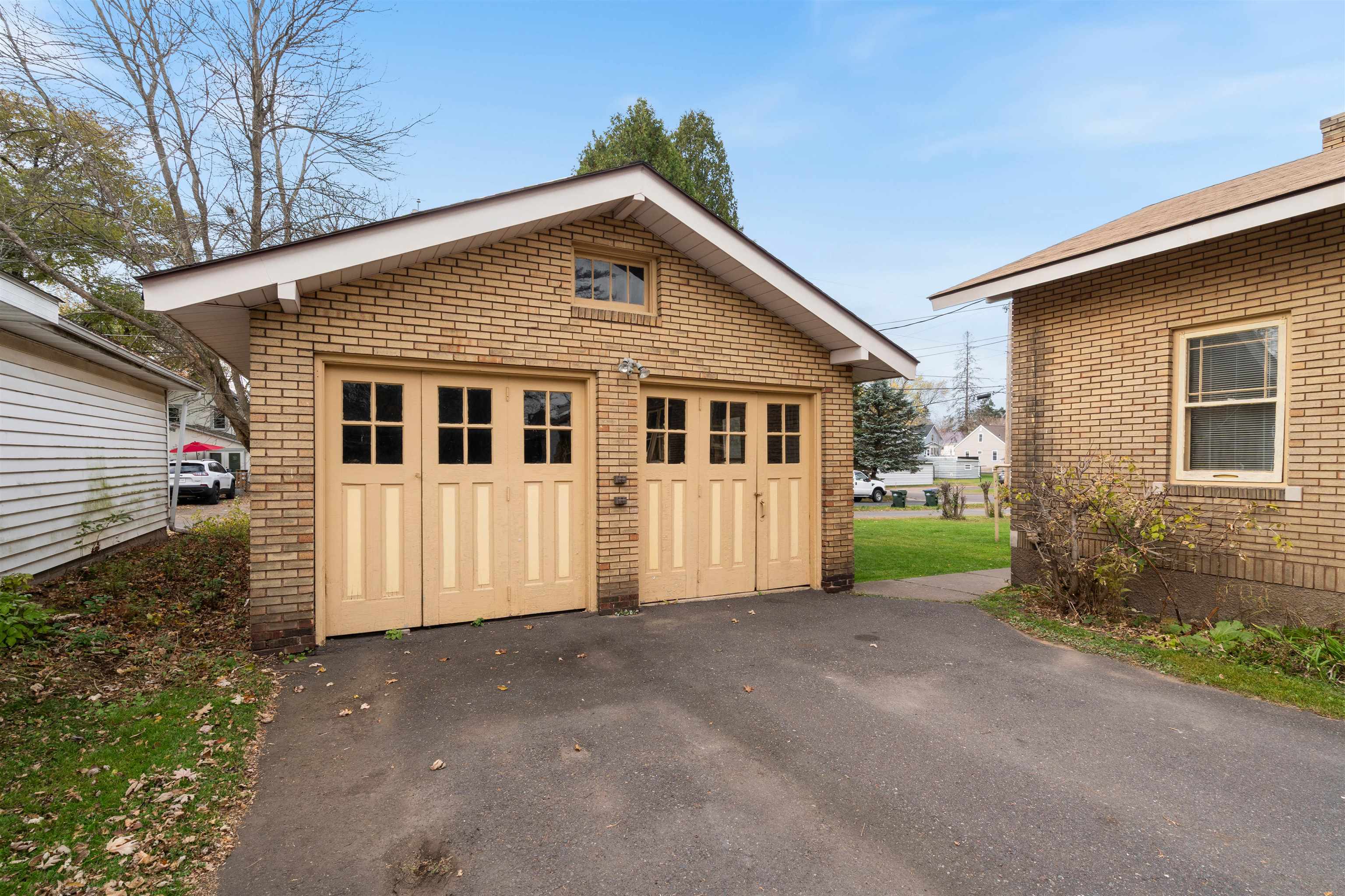 405 4th Street Cloquet, MN 55720 - Photo 26 of 30 Garage