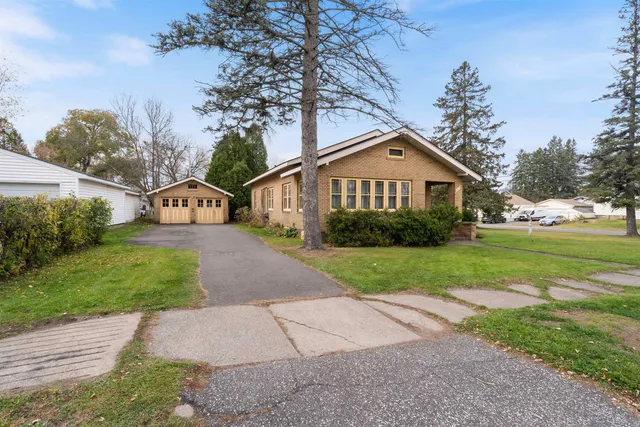 $274,900 | 405 4th Street, Cloquet, MN 55720