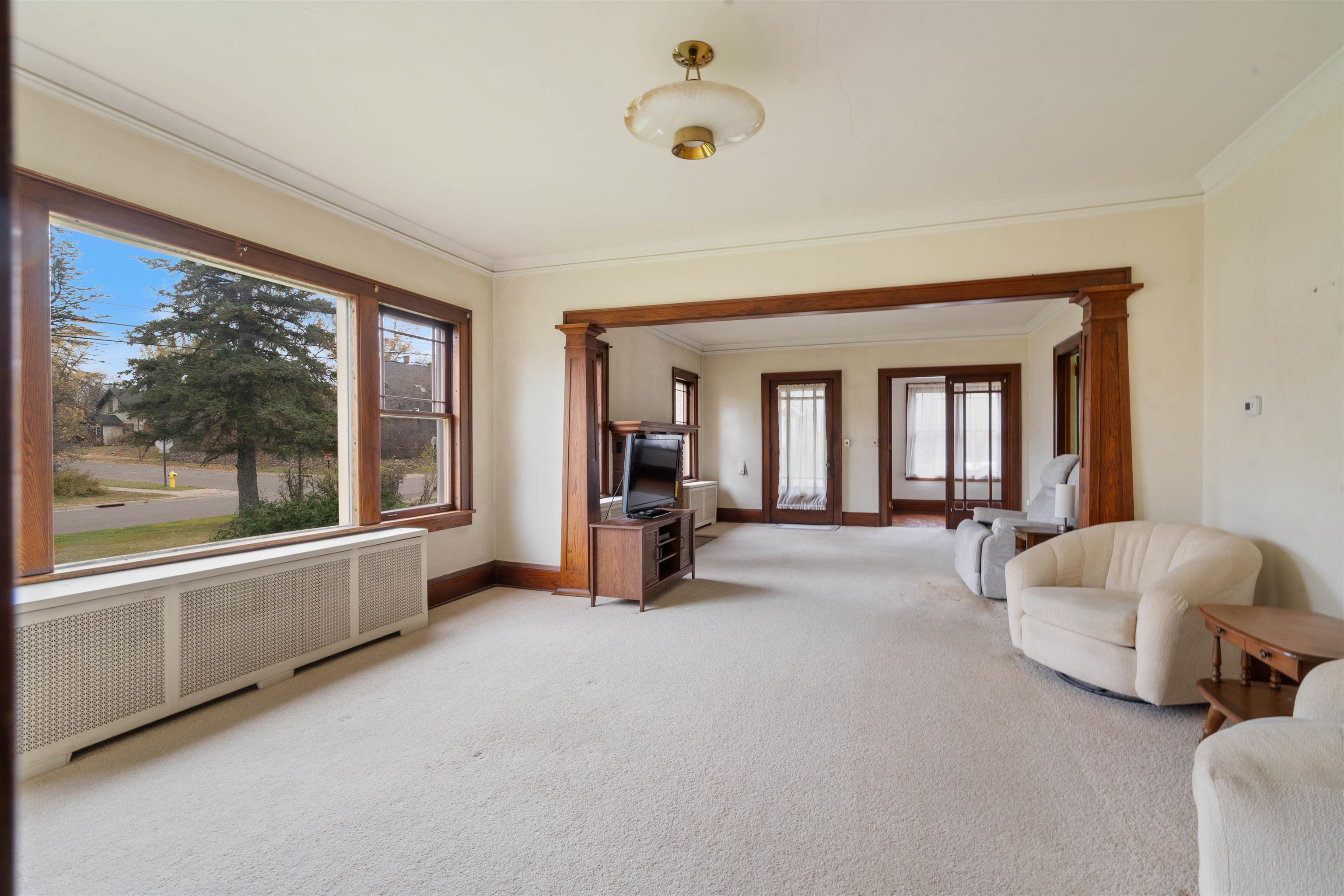 405 4th Street Cloquet, MN 55720 - Photo 9 of 30 Living Room
