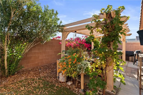 $389,000 | 2079 Port Royal Drive, Laughlin, NV 89029