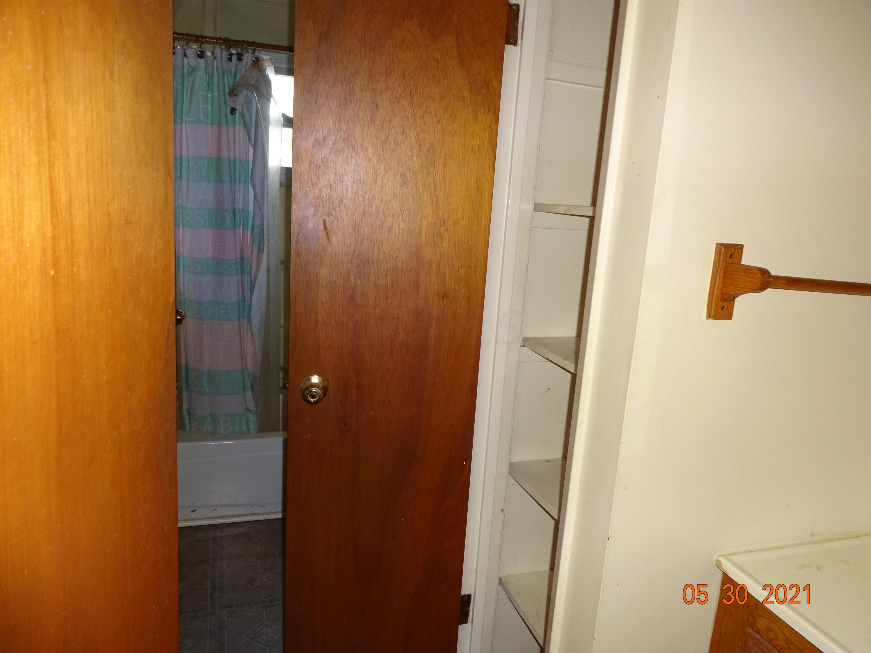 1940 Alsace Road Columbus, OH 43232 - Photo 16 of 38 Gallery Image 16