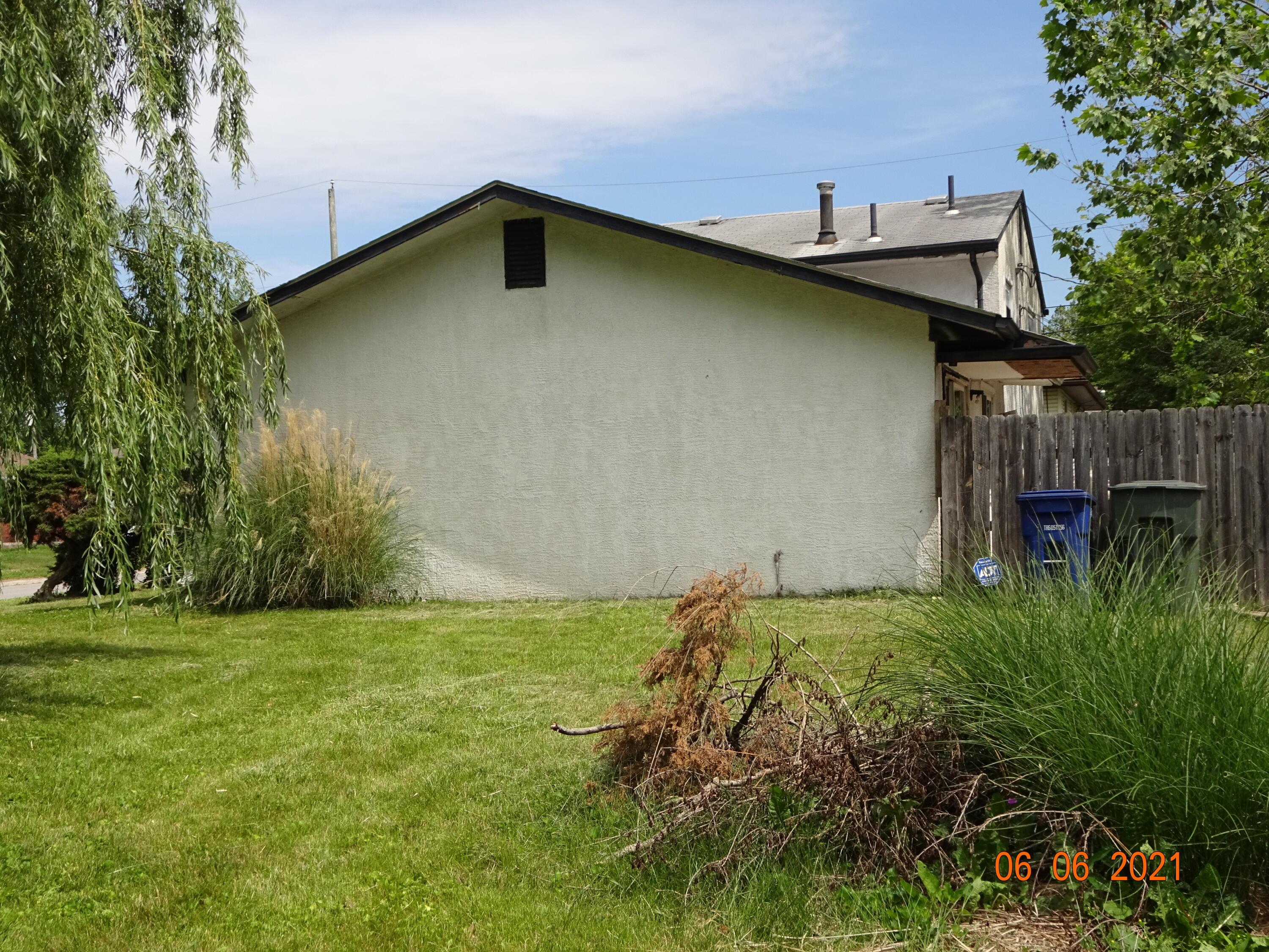 1940 Alsace Road Columbus, OH 43232 - Photo 5 of 38 Gallery Image 5