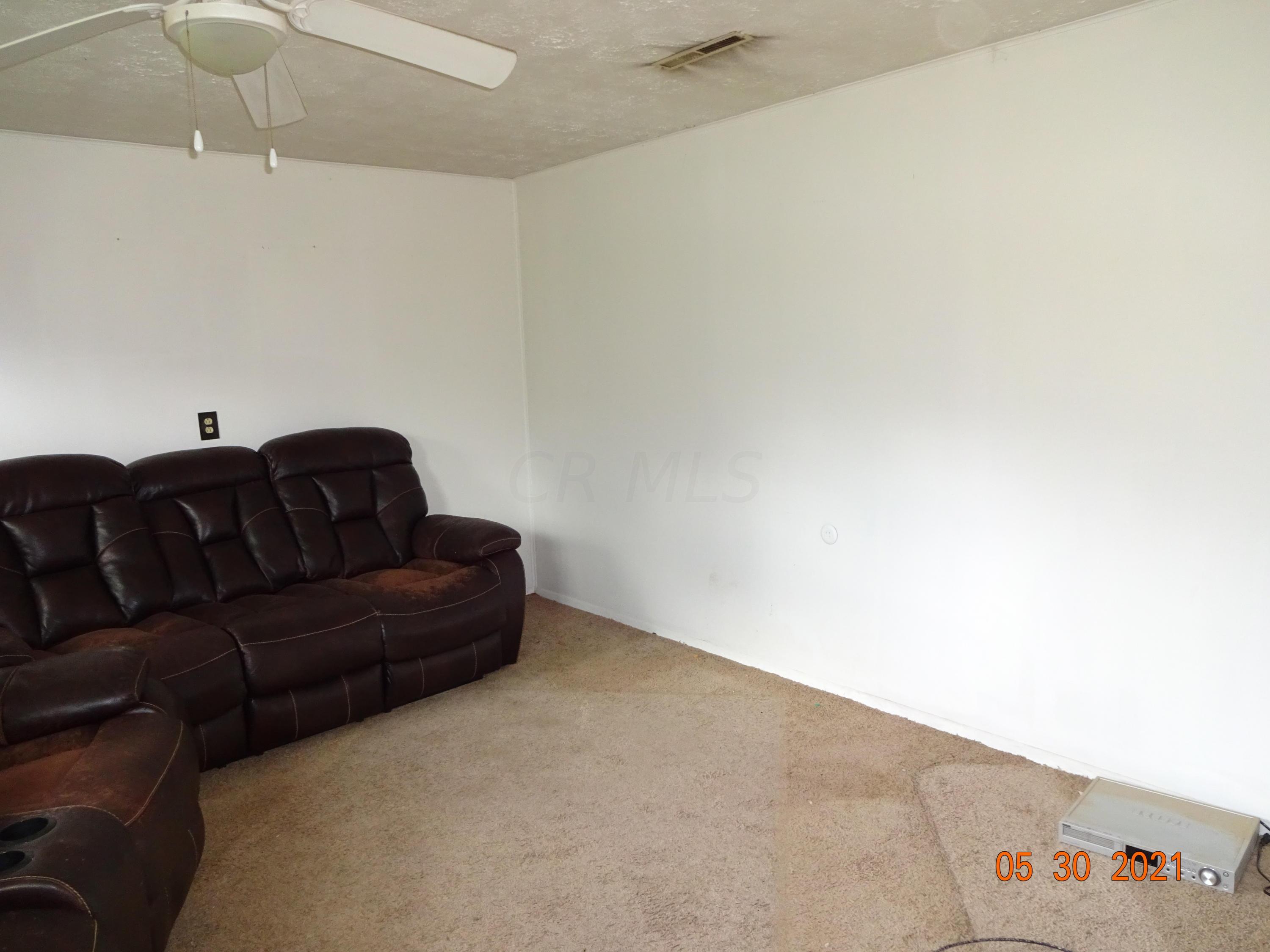 1940 Alsace Road Columbus, OH 43232 - Photo 6 of 38 Gallery Image 6