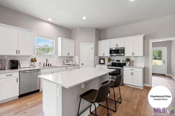 $290,394 | 39439 Fairhope Drive, Ponchatoula, LA 70454