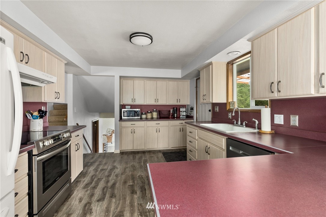 1517 Seminary Hill Road Centralia, WA 98531 - Photo 6 of 28 Gallery Image 6