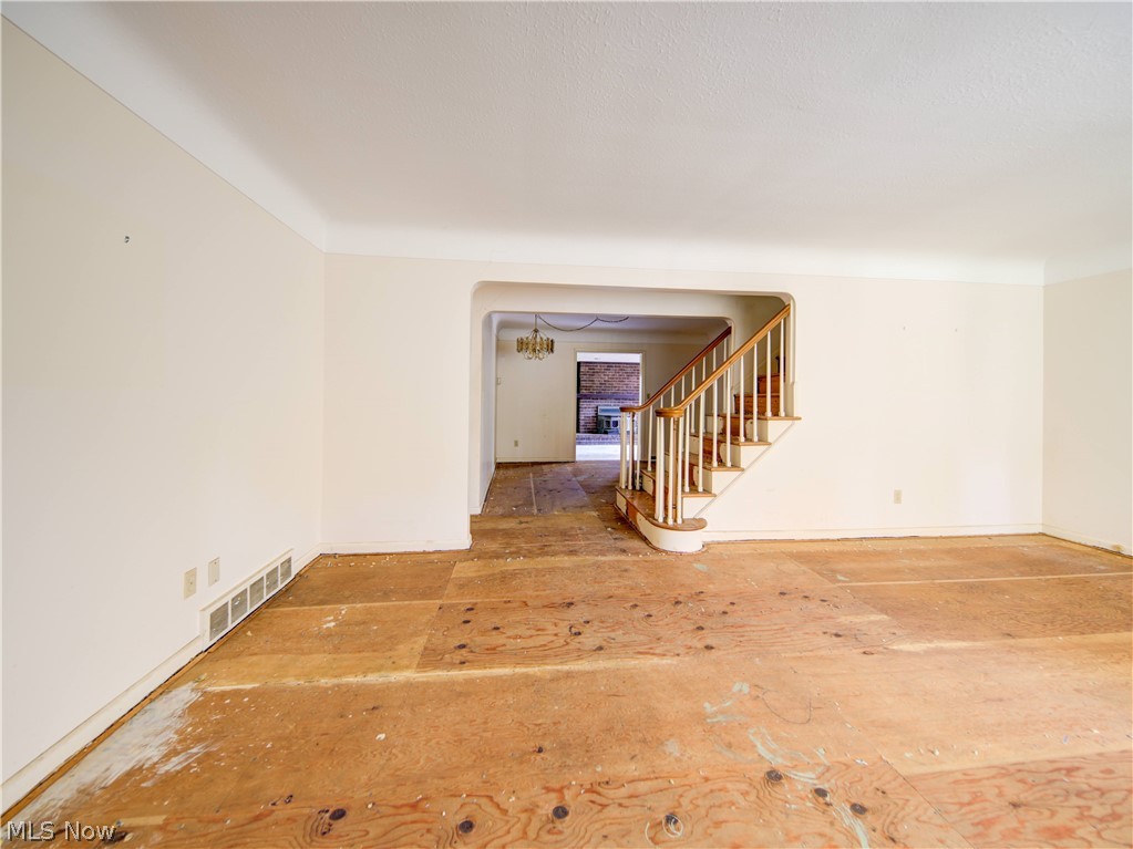 28865 Eddy Road Wickliffe, OH 44092 - Photo 5 of 36 Gallery Image 5