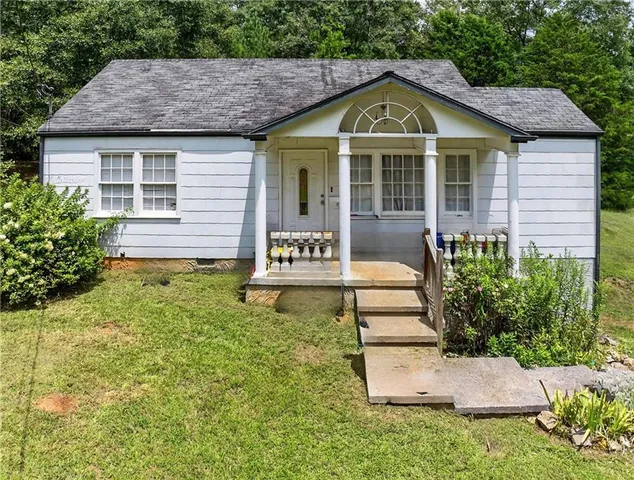 $214,999 | 1561 Pleasant Valley Road Southeast, Silver Creek, GA 30173