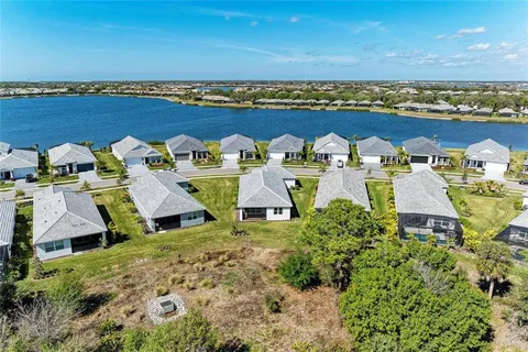 $724,900 | 1051 Waterline Court, Sarasota, FL 34240