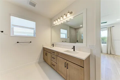 $724,900 | 1051 Waterline Court, Sarasota, FL 34240