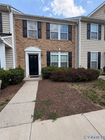 $300,999 | 907 Kitty Hamilton Circle, Ashland, VA 23005