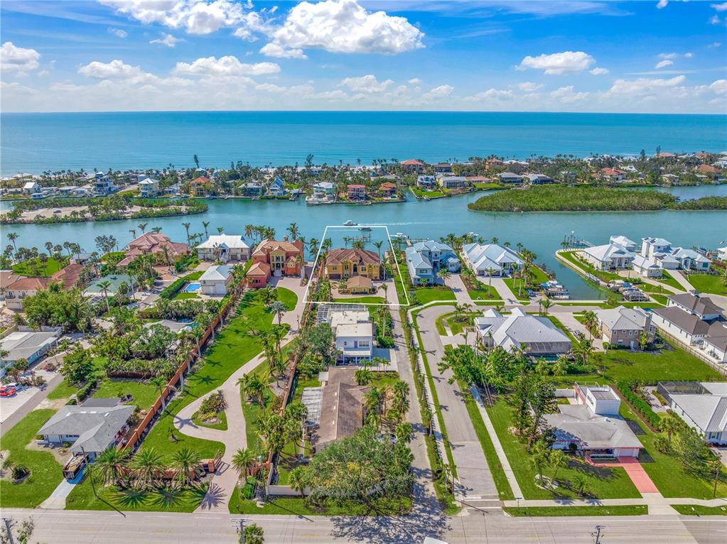 471 Bayshore Road Nokomis, FL 34275 - Photo 58 of 95 an aerial view of a city
