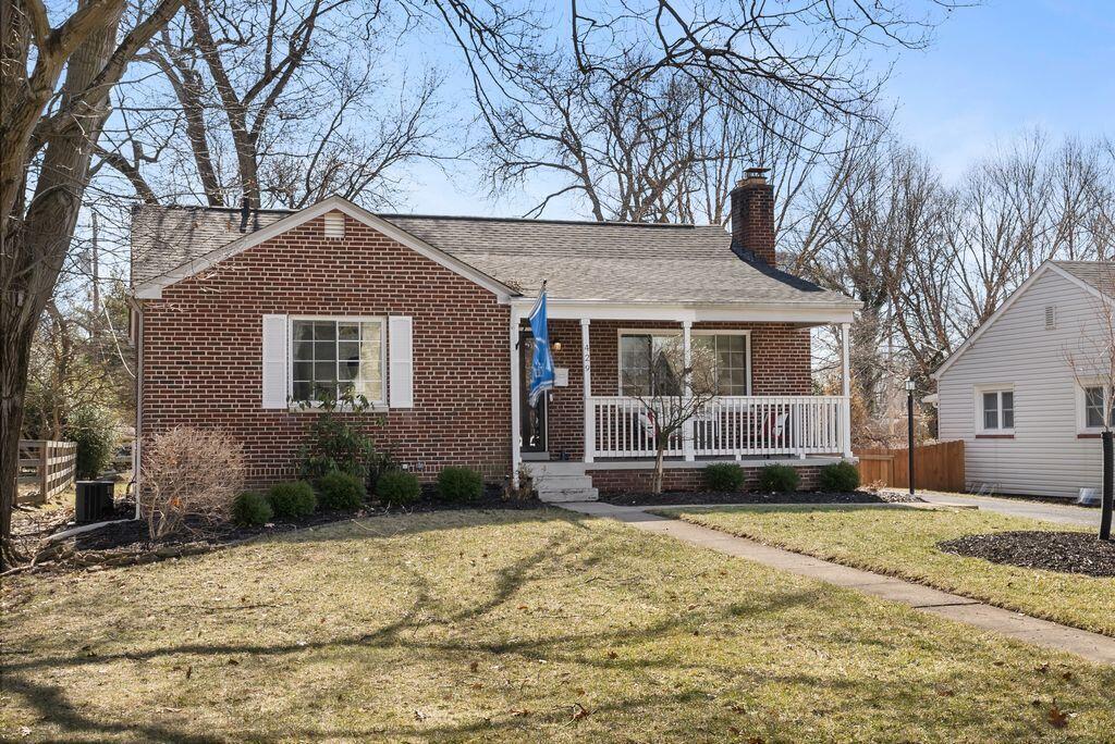429 East Beaumont Road Columbus, OH 43214 - Photo 2 of 61 429 E Beaumount Rd