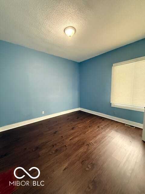 771 Haugh Street Indianapolis, IN 46222 - Photo 3 of 9