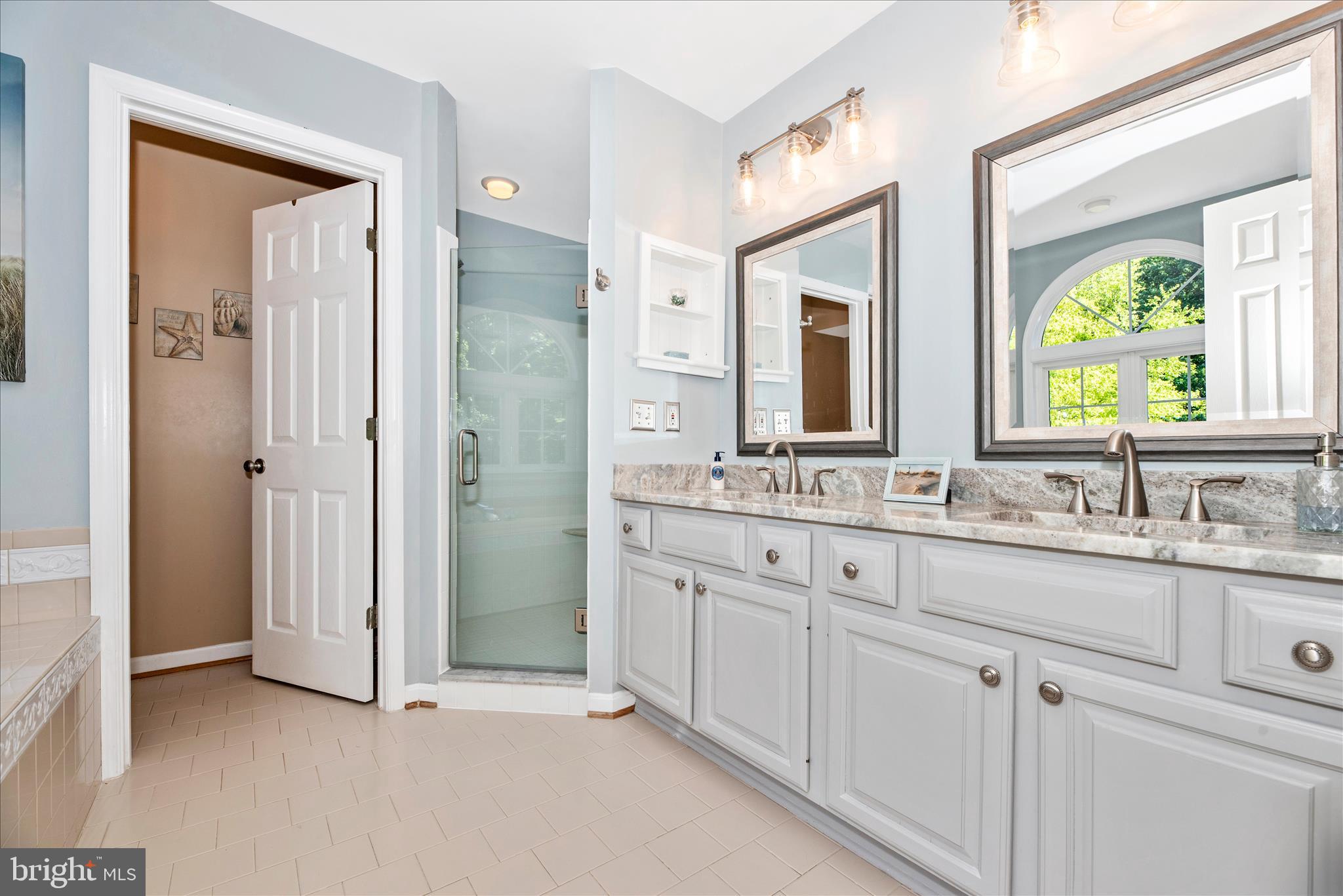 3045 Averley Road Ijamsville, MD 21754 - Photo 36 of 73 Primary Bathroom
